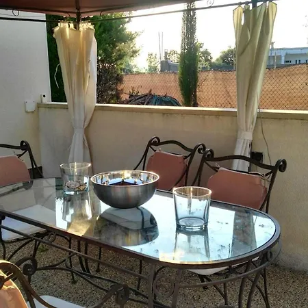 Chalet Cosy Chalet In L'arbocar With Private Pool 65 Sqm Barcelona